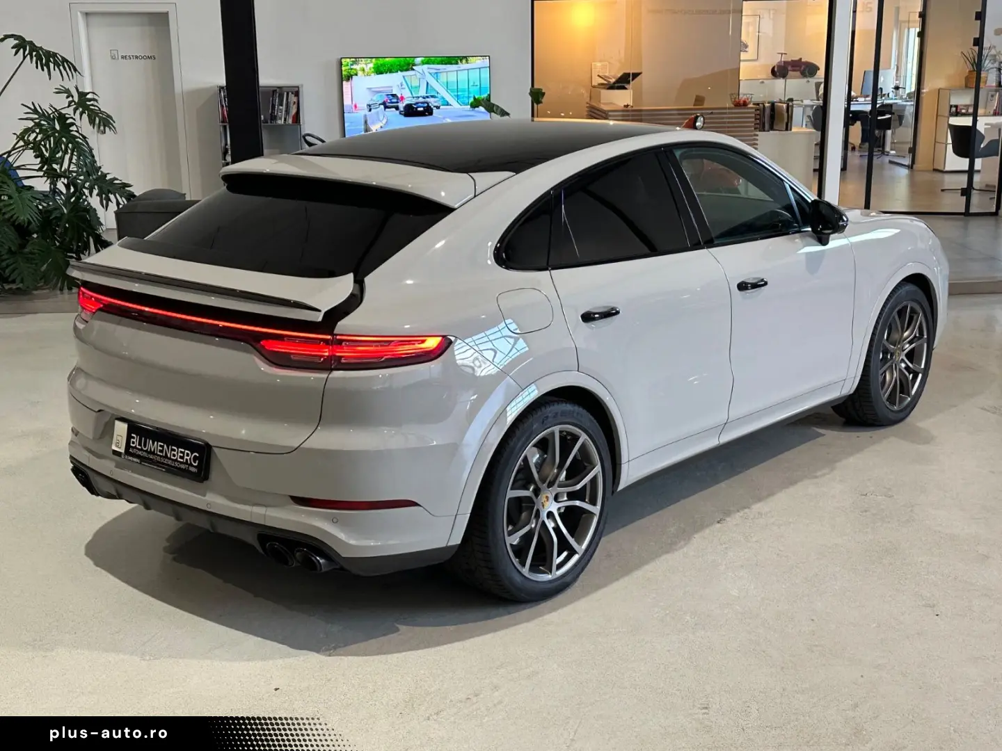 PORSCHE Cayenne Coupe Turbo  Soft-Close PDCC Pano 21