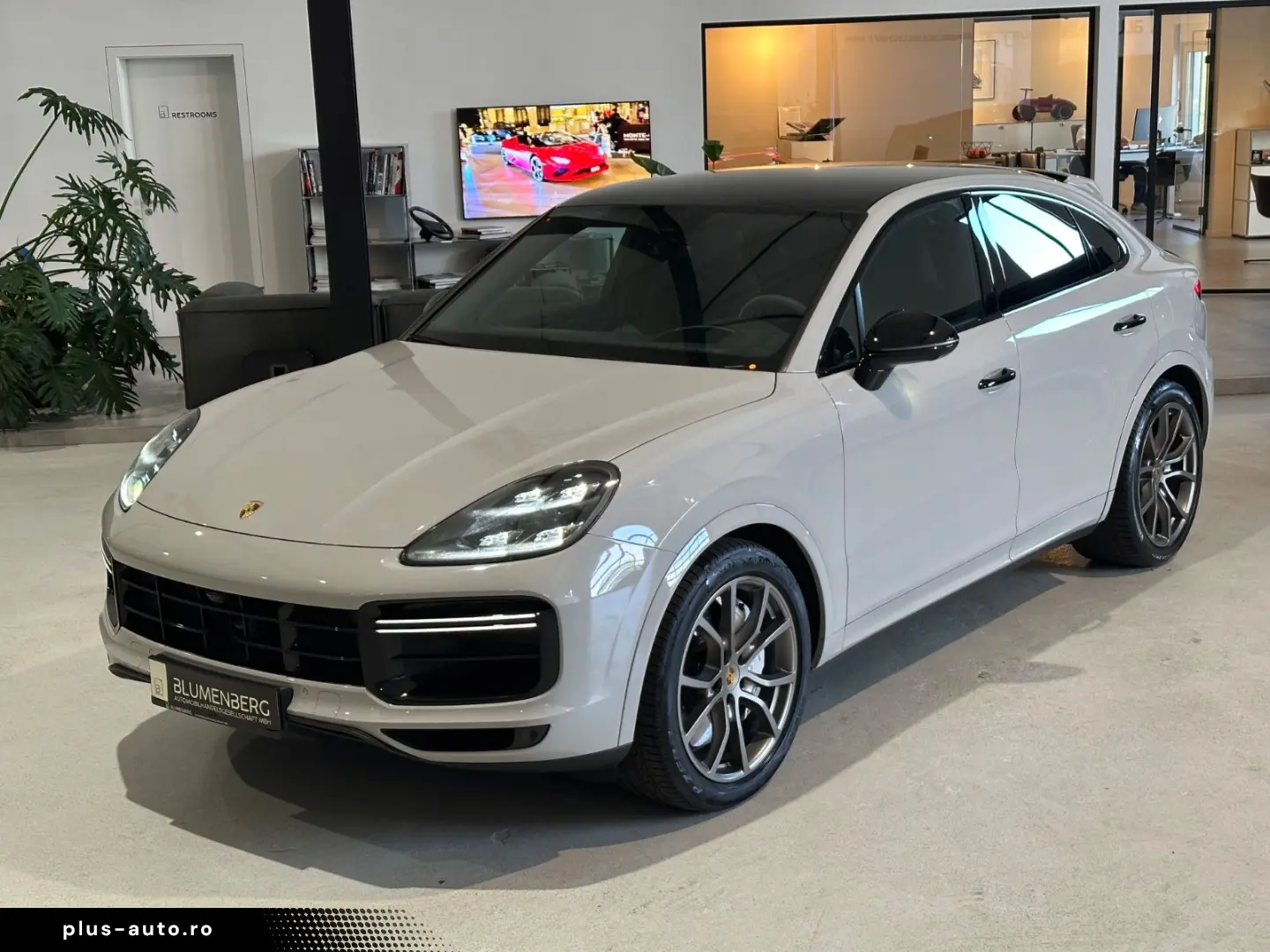 PORSCHE Cayenne Coupe Turbo  Soft-Close PDCC Pano 21