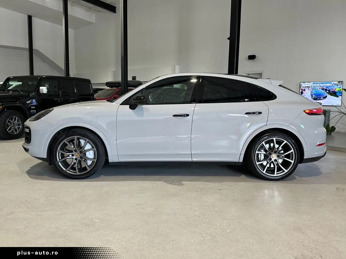 PORSCHE Cayenne Coupe Turbo  Soft-Close PDCC Pano 21