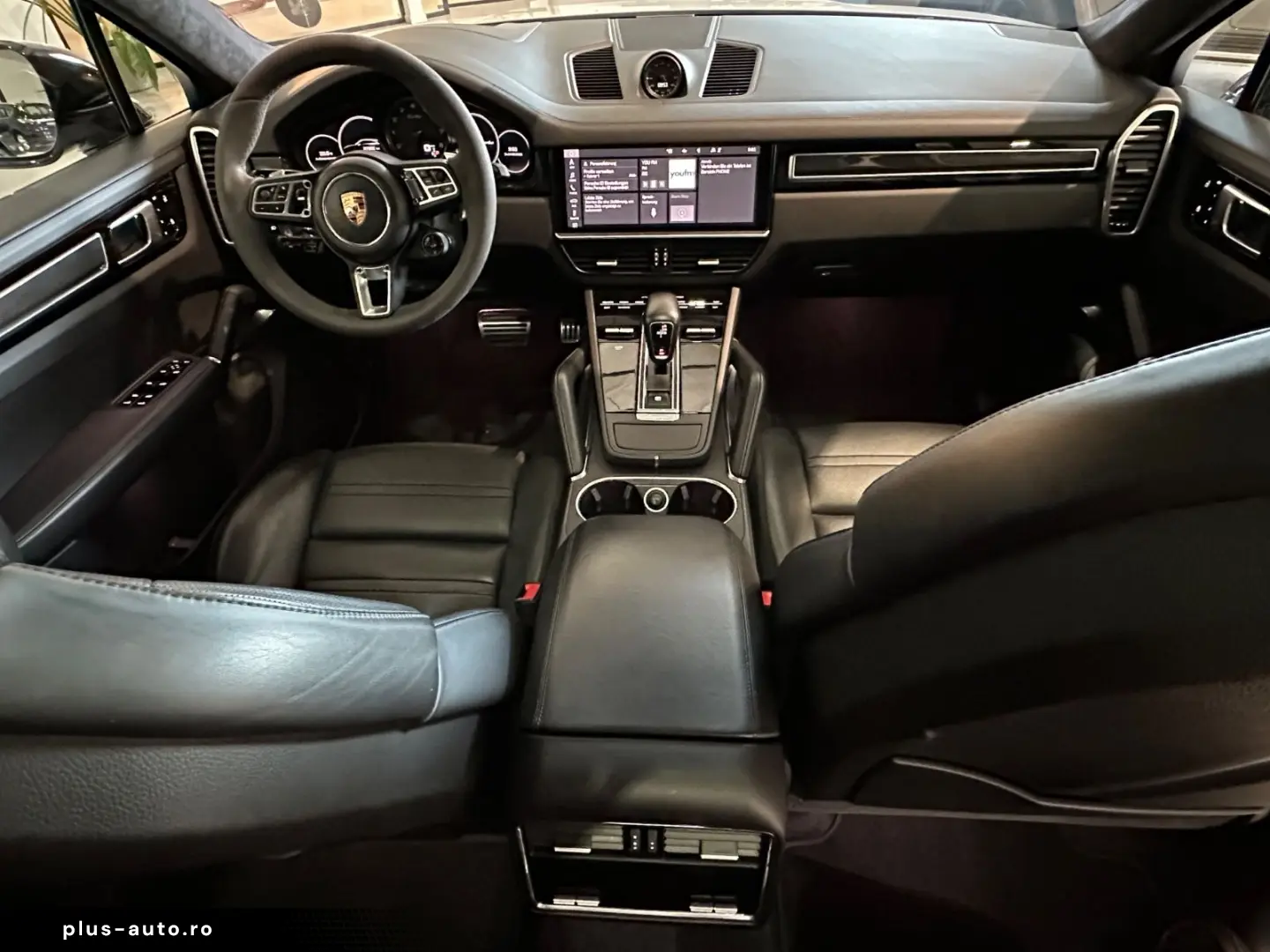 PORSCHE Cayenne Coupe Turbo  Soft-Close PDCC Pano 21