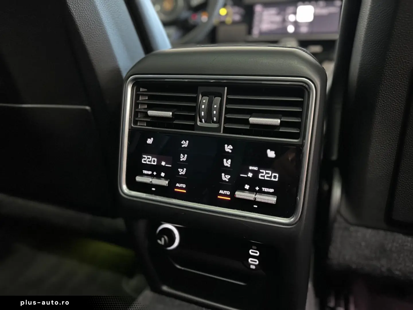 PORSCHE Cayenne Coupe Turbo  Soft-Close PDCC Pano 21