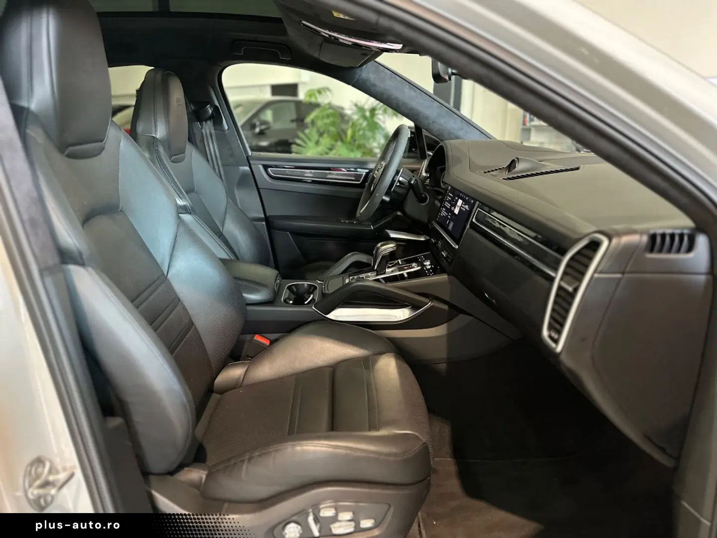 PORSCHE Cayenne Coupe Turbo  Soft-Close PDCC Pano 21