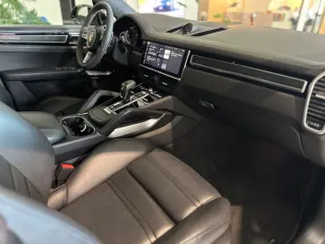 PORSCHE Cayenne Coupe Turbo  Soft-Close PDCC Pano 21