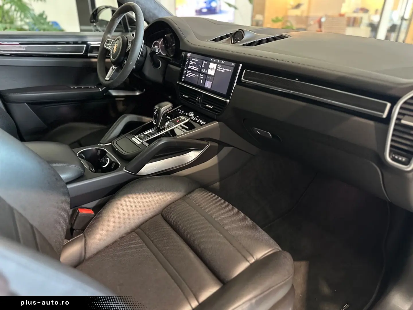 PORSCHE Cayenne Coupe Turbo  Soft-Close PDCC Pano 21