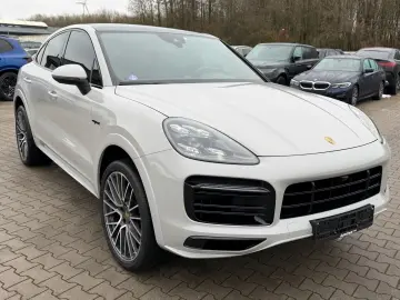 PORSCHE Cayenne COUPE 3.0 Hybrid SPORT DESIGN PACKAGE