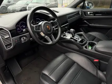 PORSCHE Cayenne COUPE 3.0 Hybrid SPORT DESIGN PACKAGE
