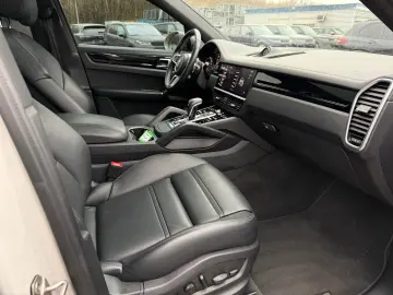 PORSCHE Cayenne COUPE 3.0 Hybrid SPORT DESIGN PACKAGE
