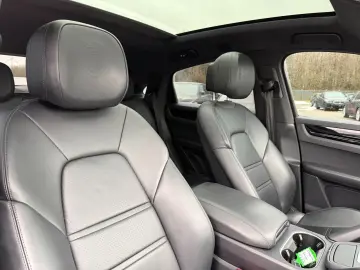 PORSCHE Cayenne COUPE 3.0 Hybrid SPORT DESIGN PACKAGE