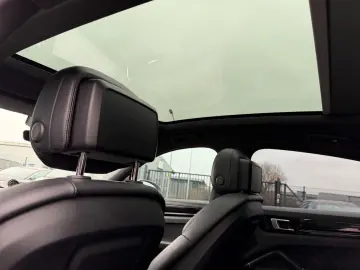 PORSCHE Cayenne COUPE 3.0 Hybrid SPORT DESIGN PACKAGE