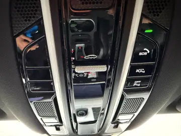 PORSCHE Cayenne COUPE 3.0 Hybrid SPORT DESIGN PACKAGE