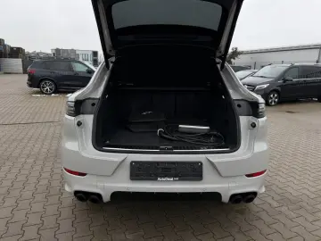 PORSCHE Cayenne COUPE 3.0 Hybrid SPORT DESIGN PACKAGE