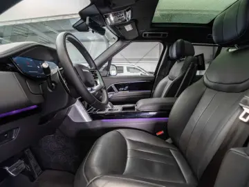 LAND ROVER Range Rover P530 Autobiography TV