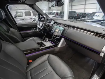 LAND ROVER Range Rover P530 Autobiography TV