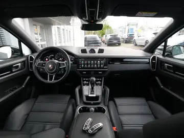 PORSCHE E-Hybrid Coupé PLATINUM-SPORTDESIGN-INNODRI-VOLL