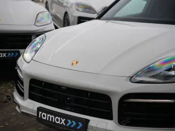 PORSCHE E-Hybrid Coupé PLATINUM-SPORTDESIGN-INNODRI-VOLL