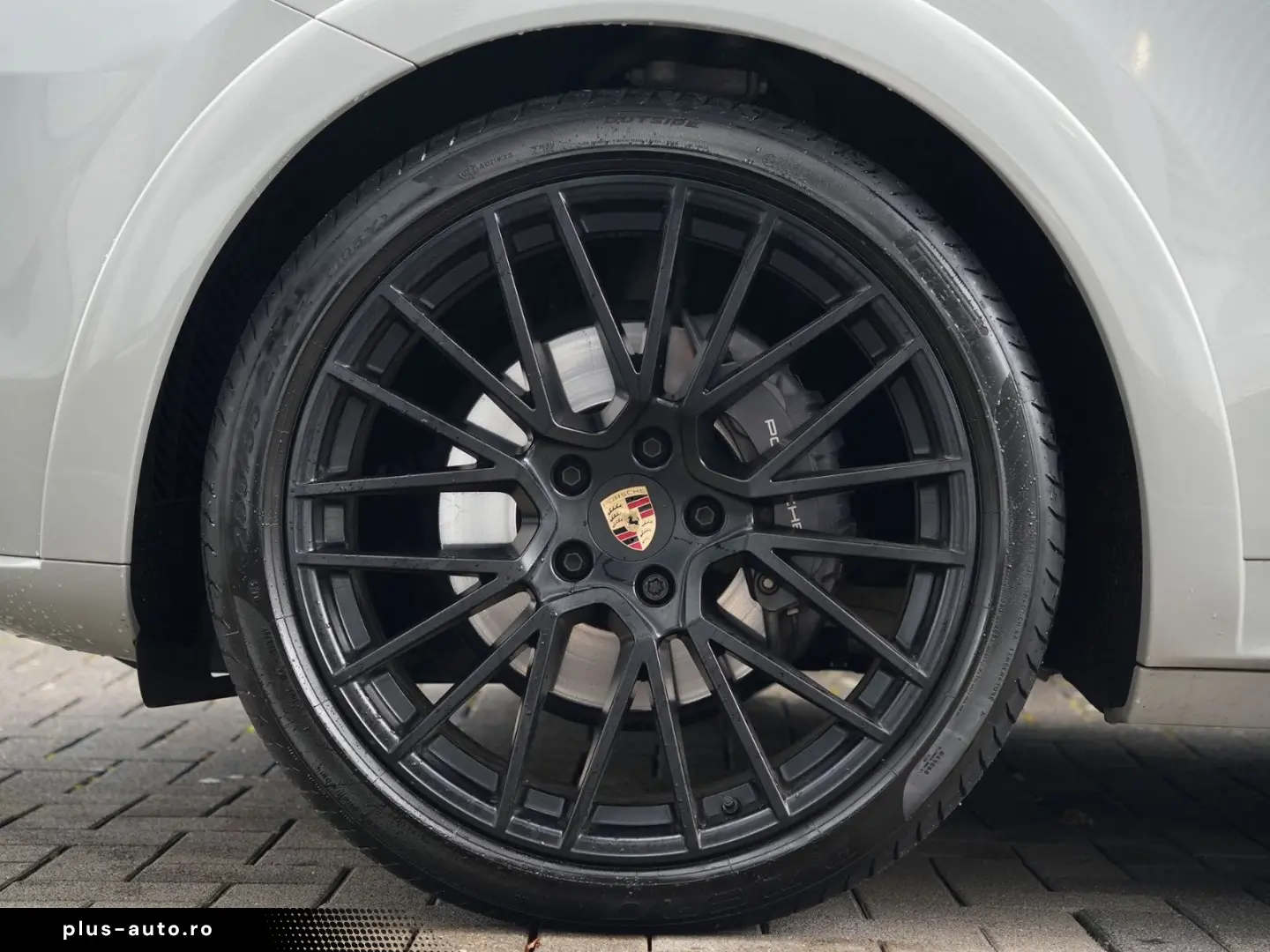 PORSCHE E-Hybrid Coupé PLATINUM-SPORTDESIGN-INNODRI-VOLL