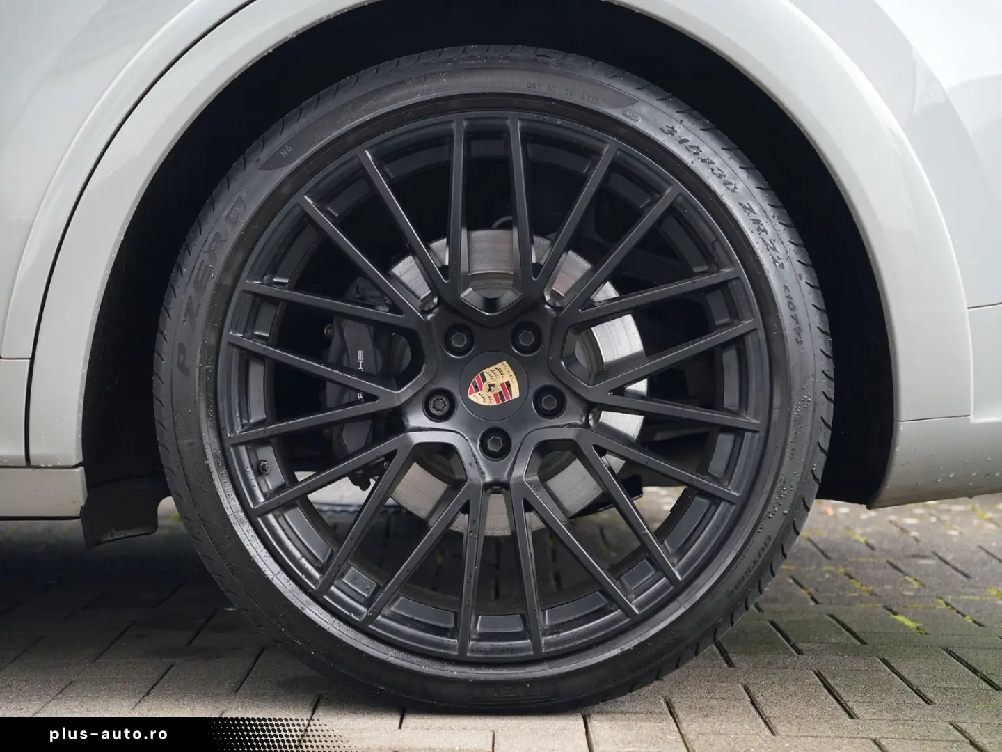 PORSCHE E-Hybrid Coupé PLATINUM-SPORTDESIGN-INNODRI-VOLL