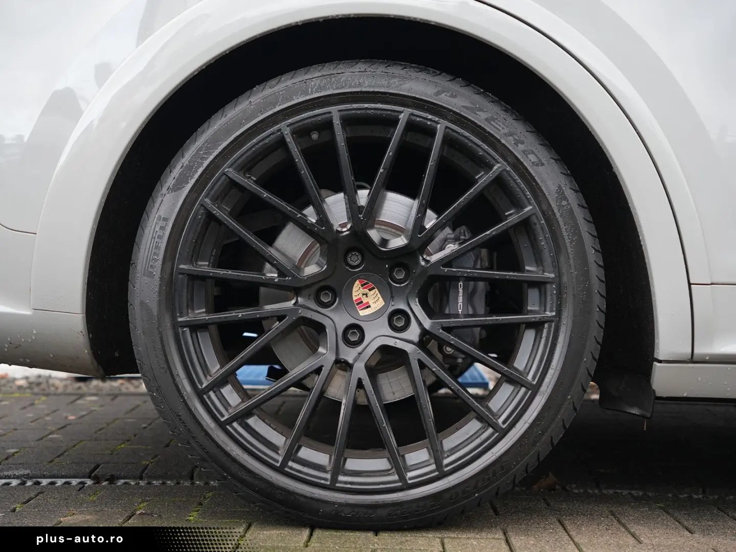 PORSCHE E-Hybrid Coupé PLATINUM-SPORTDESIGN-INNODRI-VOLL