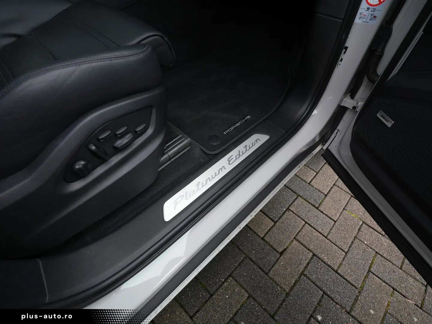 PORSCHE E-Hybrid Coupé PLATINUM-SPORTDESIGN-INNODRI-VOLL