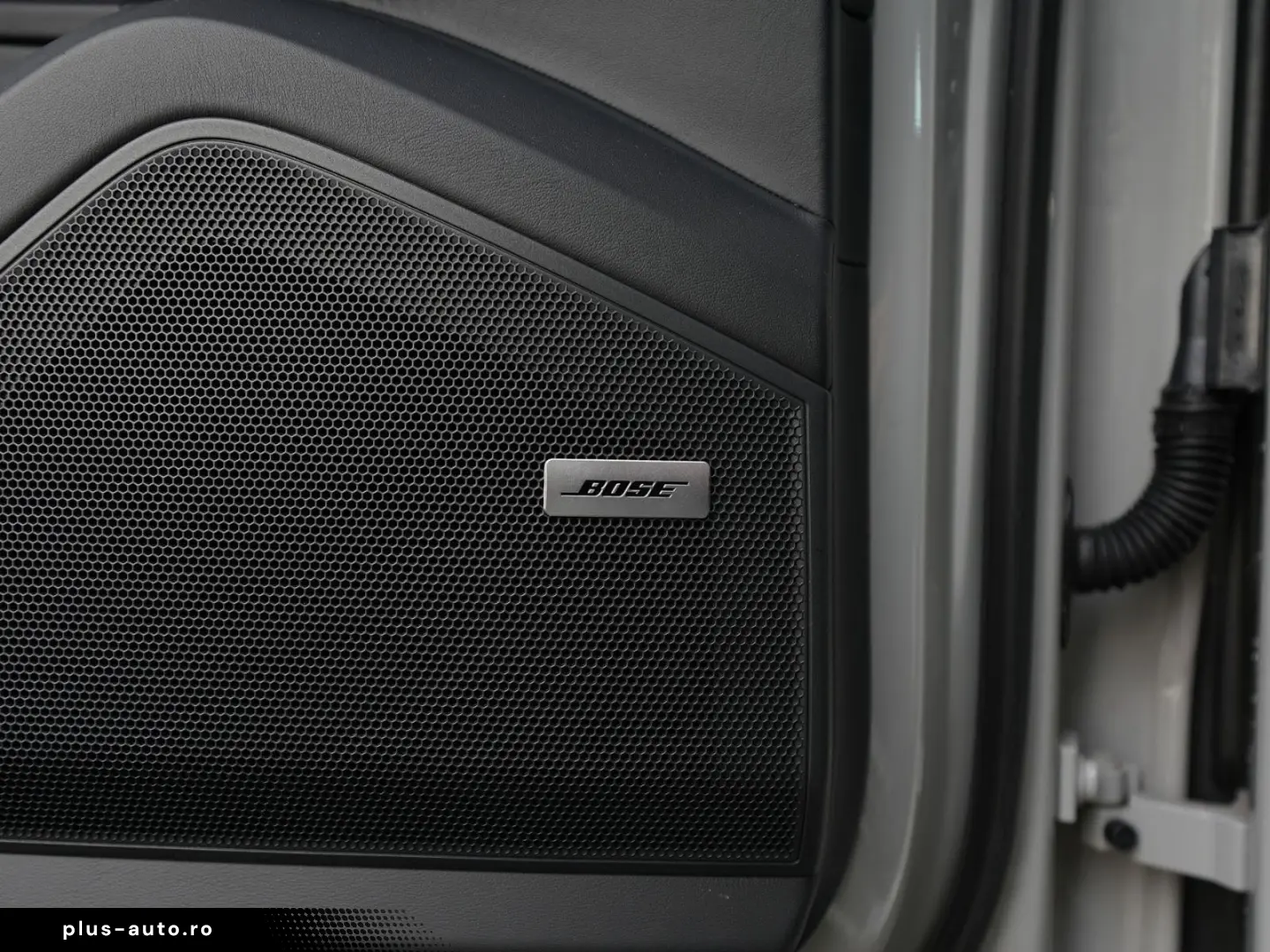 PORSCHE E-Hybrid Coupé PLATINUM-SPORTDESIGN-INNODRI-VOLL