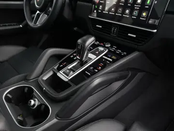 PORSCHE E-Hybrid Coupé PLATINUM-SPORTDESIGN-INNODRI-VOLL