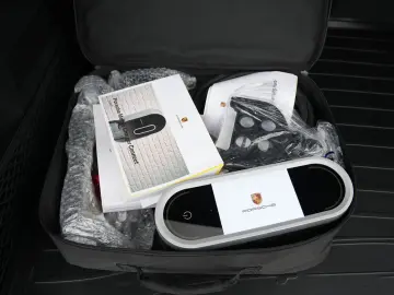 PORSCHE E-Hybrid Coupé PLATINUM-SPORTDESIGN-INNODRI-VOLL