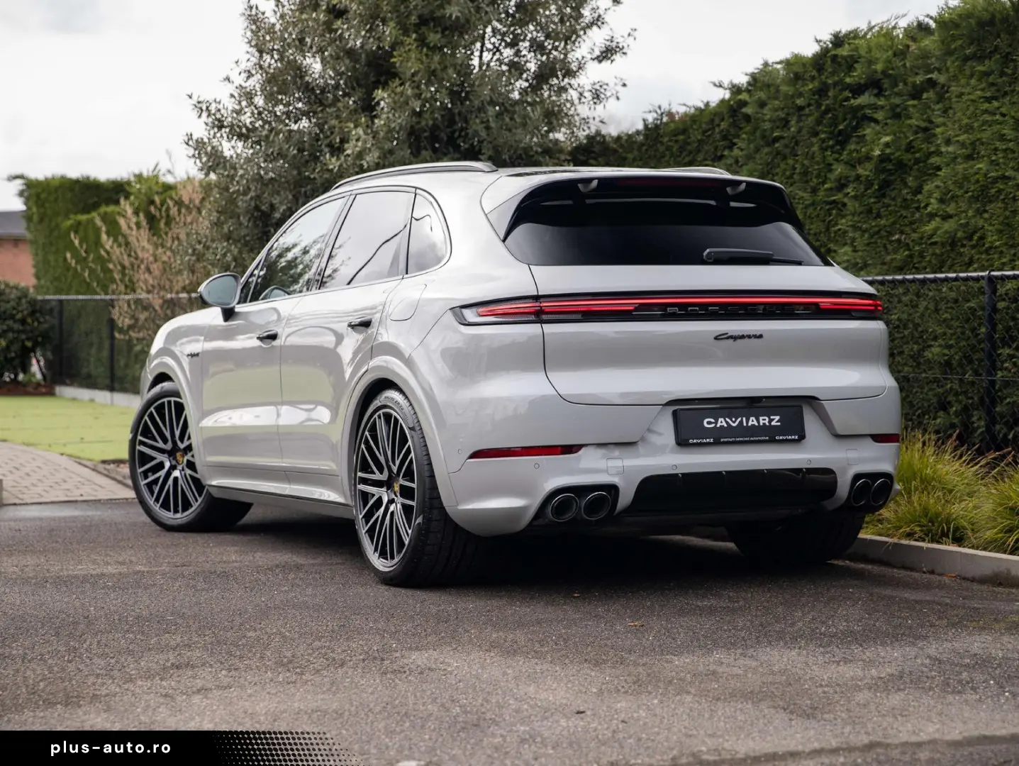 PORSCHE Cayenne E-HYBRID SPORTDES UITL AIR MATR PANO ACC