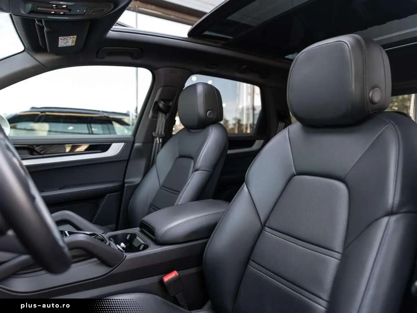 PORSCHE Cayenne E-HYBRID SPORTDES UITL AIR MATR PANO ACC