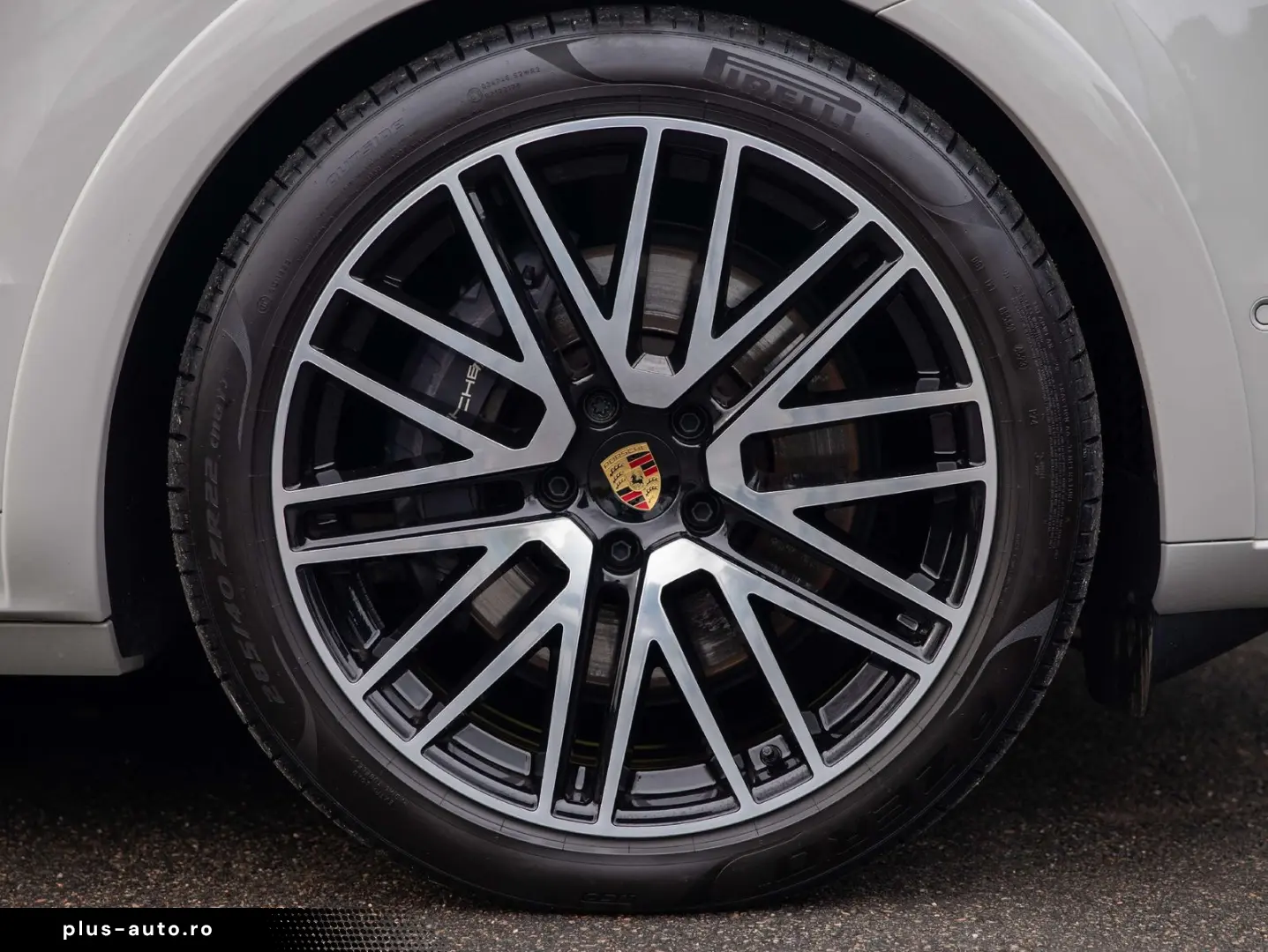 PORSCHE Cayenne E-HYBRID SPORTDES UITL AIR MATR PANO ACC