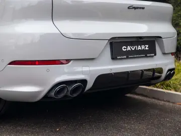 PORSCHE Cayenne E-HYBRID SPORTDES UITL AIR MATR PANO ACC