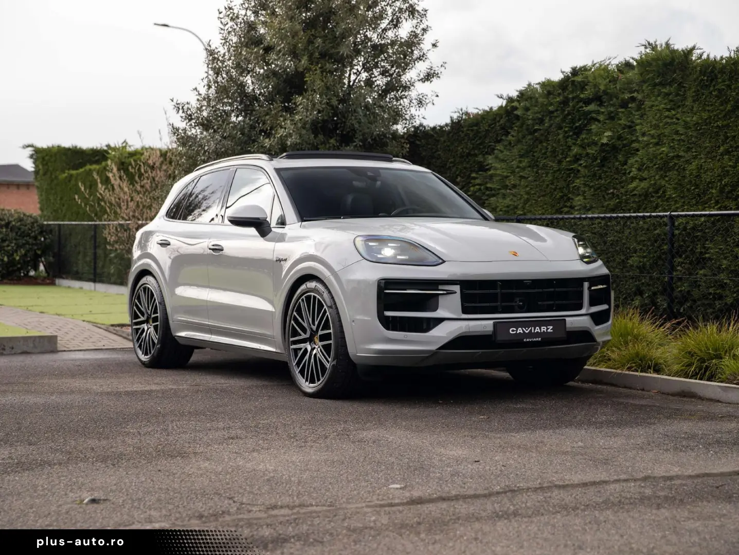 PORSCHE Cayenne E-HYBRID SPORTDES UITL AIR MATR PANO ACC