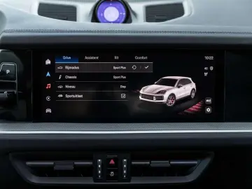 PORSCHE Cayenne E-HYBRID SPORTDES UITL AIR MATR PANO ACC