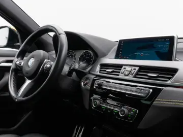 BMW X2 sD18i M Sport Edition Panorama Kamera 19Zoll