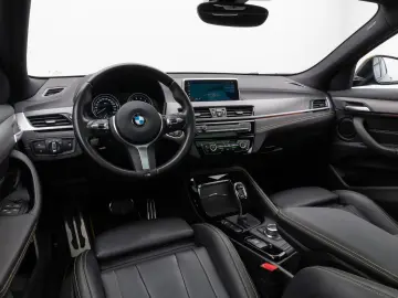 BMW X2 sD18i M Sport Edition Panorama Kamera 19Zoll
