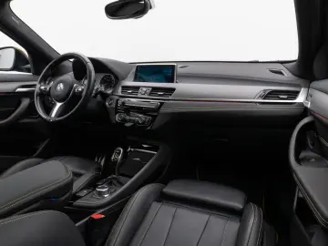 BMW X2 sD18i M Sport Edition Panorama Kamera 19Zoll