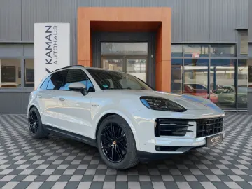 PORSCHE Cayenne E-Hybrid Kreide · NightVision · Massage
