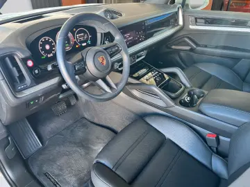 PORSCHE Cayenne E-Hybrid Kreide · NightVision · Massage