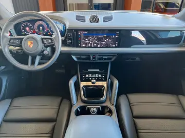 PORSCHE Cayenne E-Hybrid Kreide · NightVision · Massage