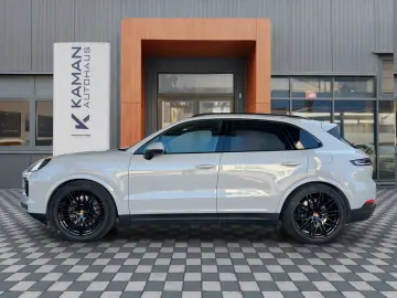 PORSCHE Cayenne E-Hybrid Kreide · NightVision · Massage