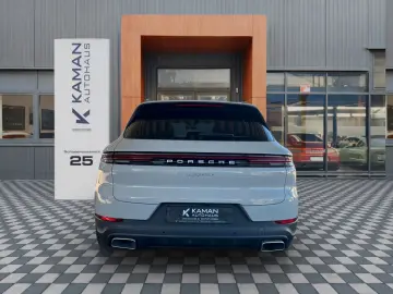 PORSCHE Cayenne E-Hybrid Kreide · NightVision · Massage