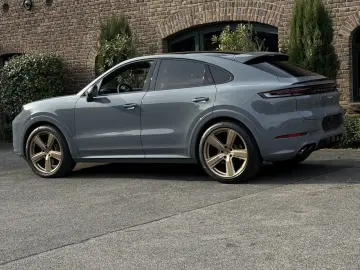 PORSCHE Cayenne Coupe SPORTDESIGN-PAKET 22 EXCLUSIVE