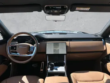 LAND ROVER Range Rover P550e Autobiography