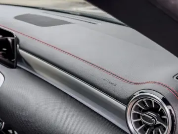 Mercedes-Benz CLA 250 4Matic