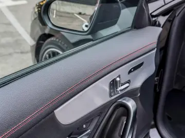 Mercedes-Benz CLA 250 4Matic