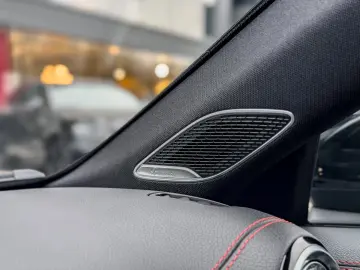 Mercedes-Benz CLA 250 4Matic