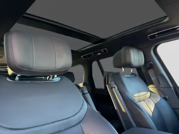 LAND ROVER Range Rover P530 Autobiography TV