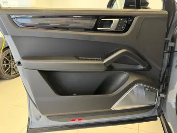 PORSCHE Cayenne Coupe Turbo GT 1.Hand Approved Garantie