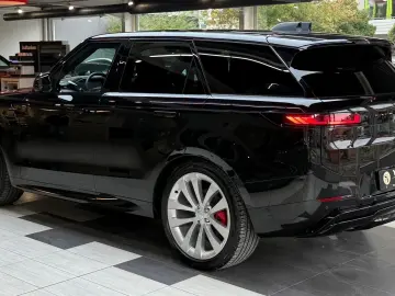 LAND ROVER Range Rover Sport First Edition