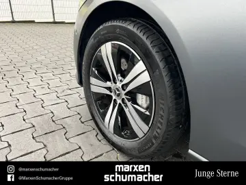 MERCEDES-BENZ C 300 e AVANTGARDE Night 360  AdvSound…