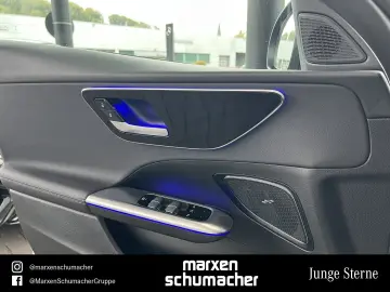 MERCEDES-BENZ C 300 e AVANTGARDE Night 360  AdvSound…